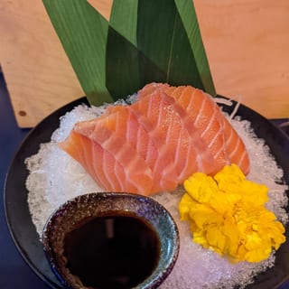 Sake Sashimi