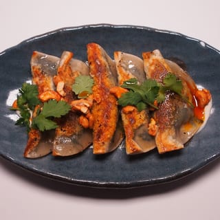 Spinach & Shiitake Dumplings (v)